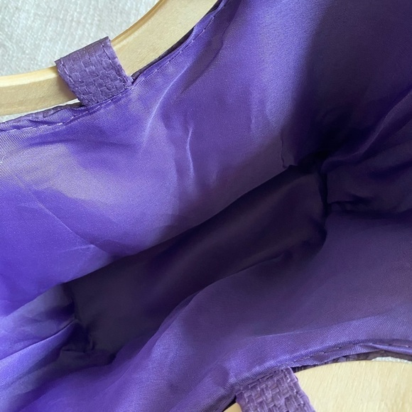 VTG Purple Sculpted Purple Straw Bag with Wooden Handles - Picture 8 of 12
